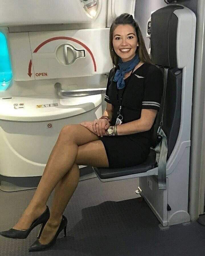 “Radim Kao Stjuardesa U Emiratima..”